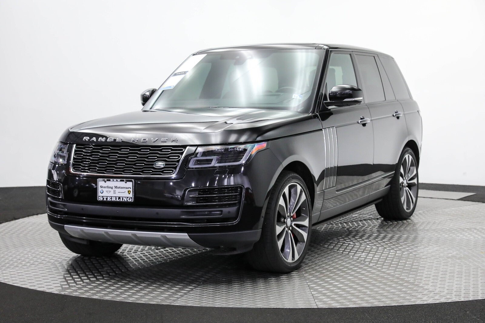 Range Rover SVAutobiography Review 2023  Drive Specs  Pricing  carwow